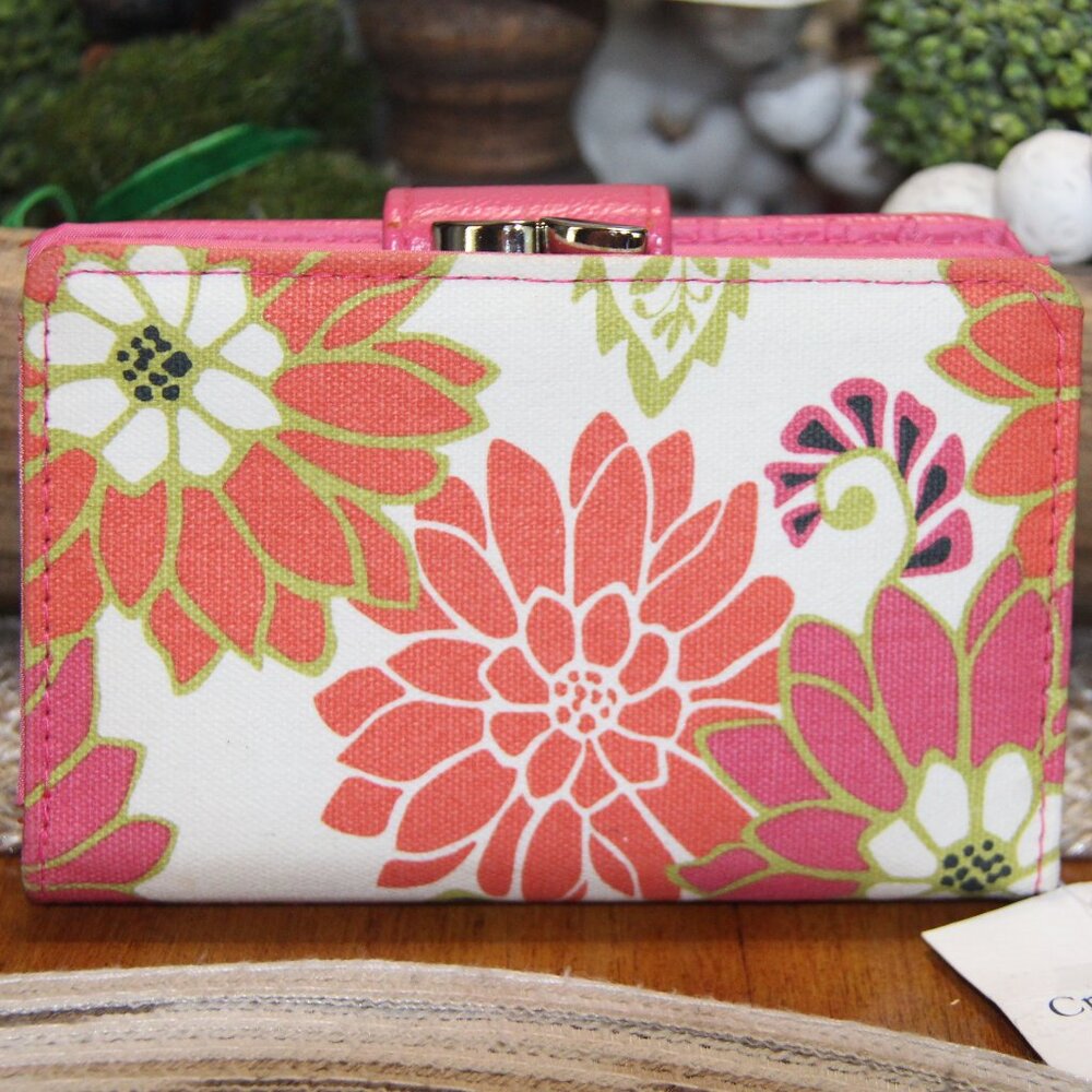 NWT Croft & Barrow Wallet Abbey Medallion print - Picture 4 of 9